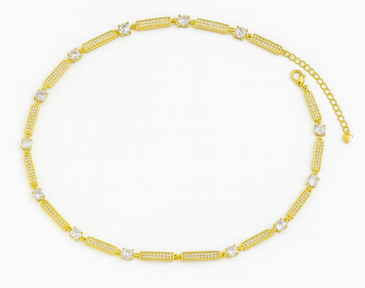 Elara gold necklace
